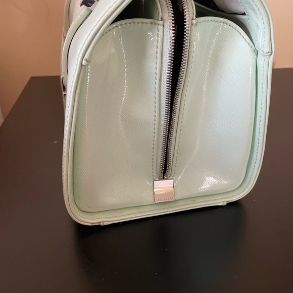Ted baker bag from London - Picture 2 of 3